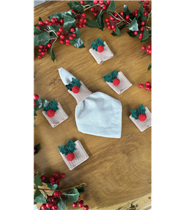 porta guardanapo em croch para decorao da mesa posta de Natal com azevinhos.